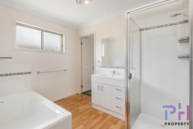 Fourth view of Homely house listing, 8 Parklane Court, Kangaroo Flat VIC 3555
