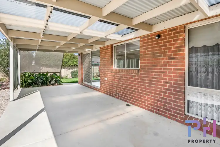 Sixth view of Homely house listing, 8 Parklane Court, Kangaroo Flat VIC 3555