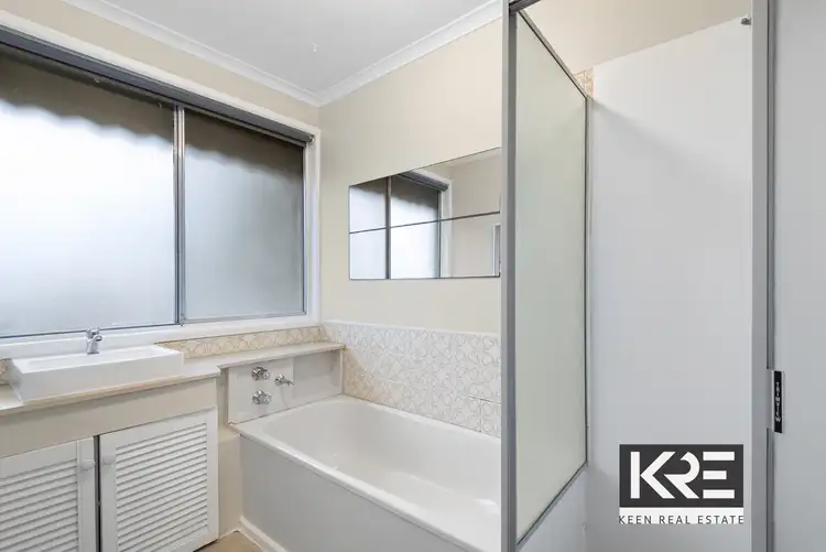 Fifth view of Homely unit listing, 1/2 Chateau Avenue, Narre Warren VIC 3805