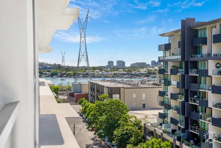 714/42 Wyandra St, Newstead QLD 4006