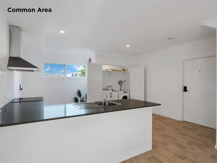 Fifth view of Homely block of units listing, 52 Paramount Terrace, Seven Hills QLD 4170