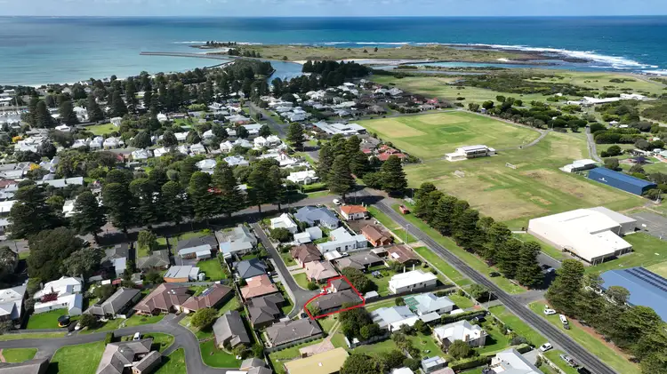 Fifth view of Homely house listing, 3 DUNLEE WAY, Port Fairy VIC 3284