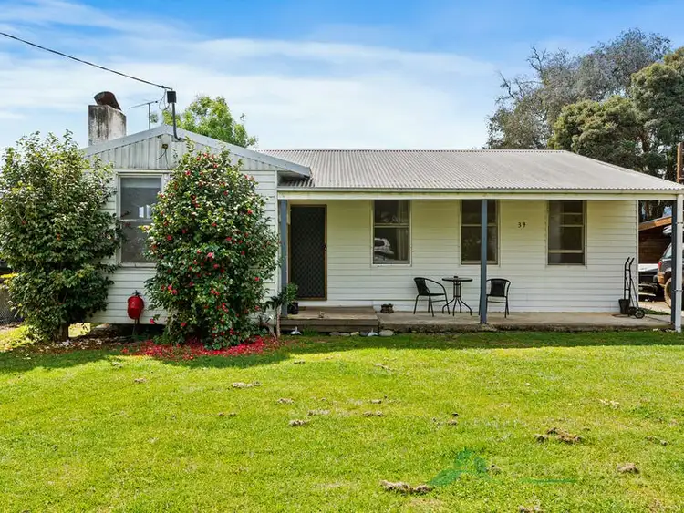 39 Valley Avenue, Mount Beauty VIC 3699
