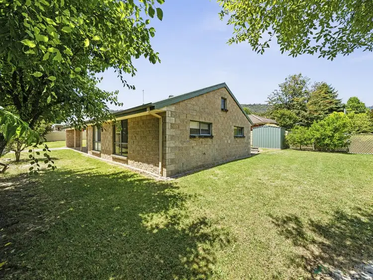 6 Wallace Street, Mount Beauty VIC 3699