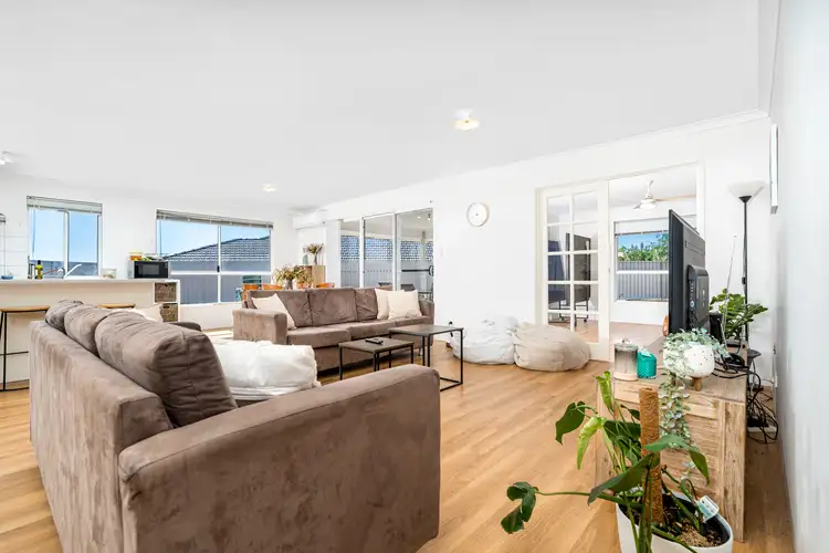 Fourth view of Homely house listing, 11 Wanda Circle, Wandina WA 6530