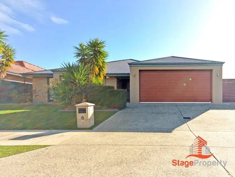 8 Gleeson Entrance, Aveley WA 6069