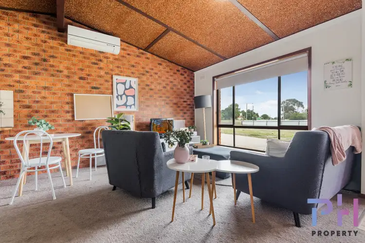 Second view of Homely unit listing, 2/156 Upper California Gully Road, California Gully VIC 3556