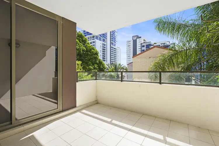 Fourth view of Homely unit listing, 2/171 Scarborough Street, Southport QLD 4215