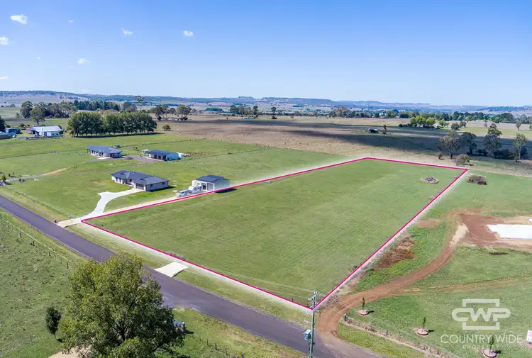 60 Fawcett Road, Glen Innes NSW 2370