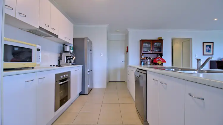 Sixth view of Homely house listing, 8 Laurel Court, Tinana QLD 4650