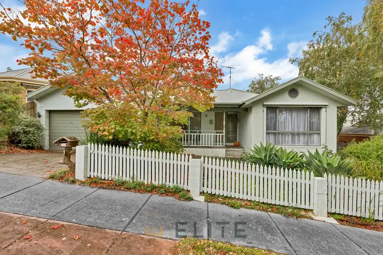 21 Newman Court, Berwick VIC 3806