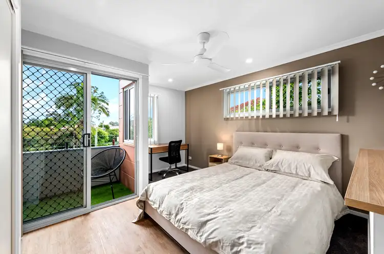 4/10 Bovey Street, Coopers Plains QLD 4108