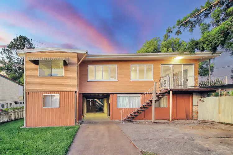 11 Elm Avenue, Woodridge QLD 4114
