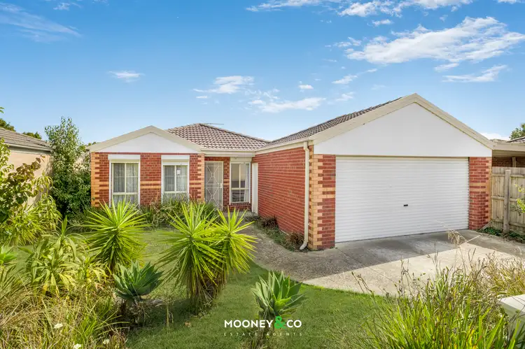 3 Calais Circuit, Cranbourne West VIC 3977
