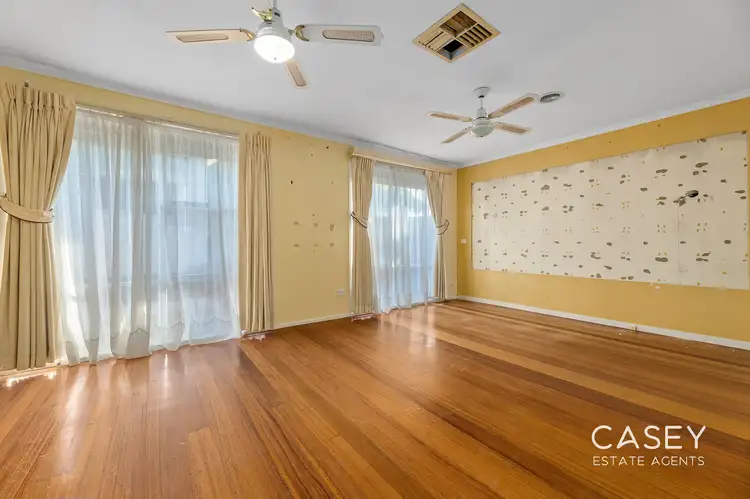 Fourth view of Homely house listing, 7 Valepark Crescent, Cranbourne VIC 3977