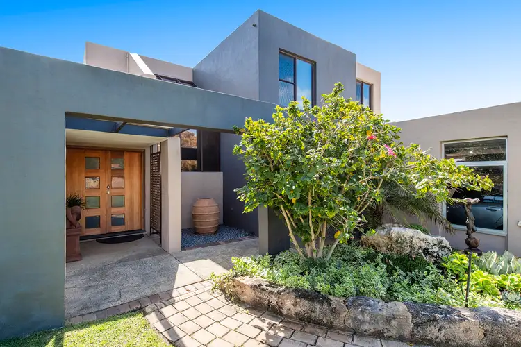 Second view of Homely house listing, 2 Ozone Court, Halls Head WA 6210
