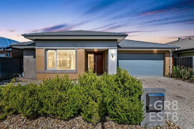 3 Pandora Drive, Cranbourne West VIC 3977