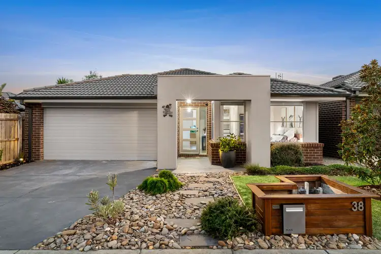 38 Lampard Street, Armstrong Creek VIC 3217