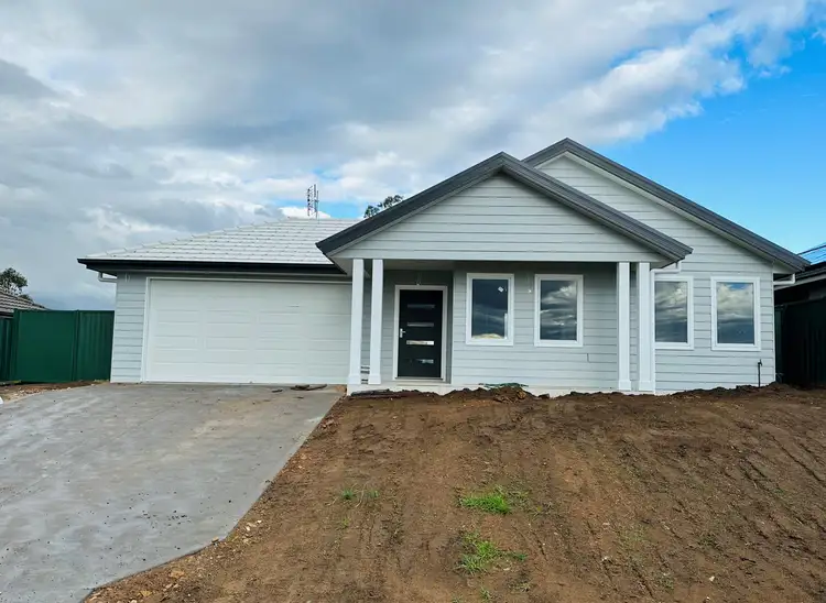 5 Lone Lea Street, Tahmoor NSW 2573