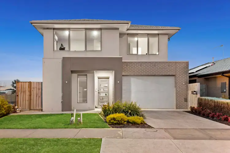 208 Warralily Boulevard, Armstrong Creek VIC 3217