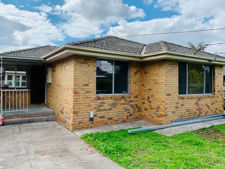 8 Lynne Street, Lalor VIC 3075