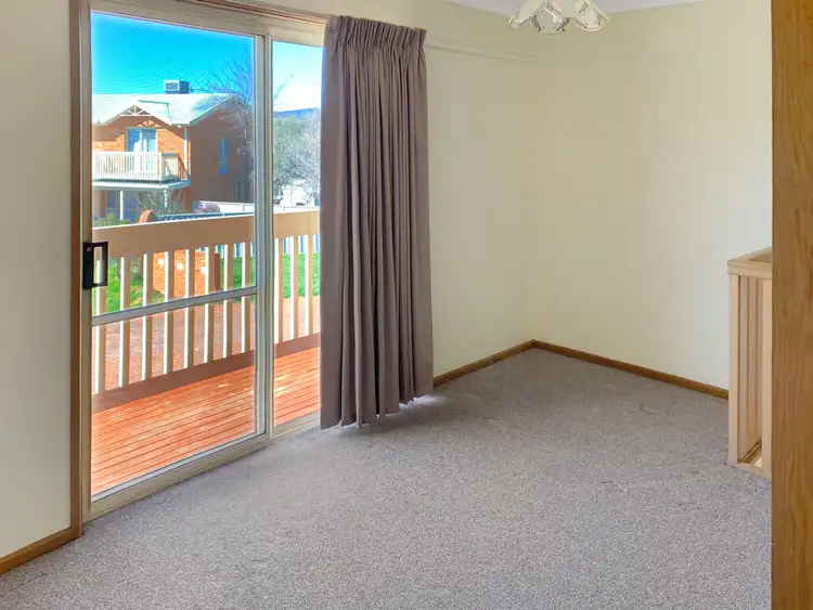 Sixth view of Homely unit listing, 1/2 BOWMAN COURT, Wodonga VIC 3690