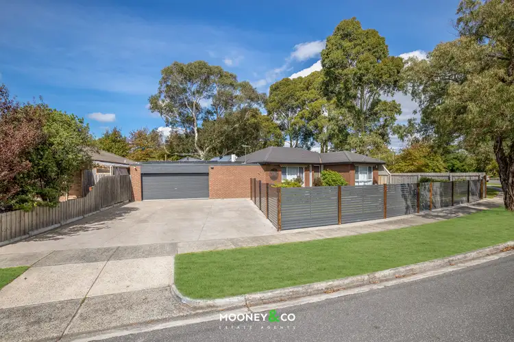 16 James Cook Drive, Cranbourne VIC 3977