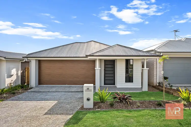 32 Capricorn Street