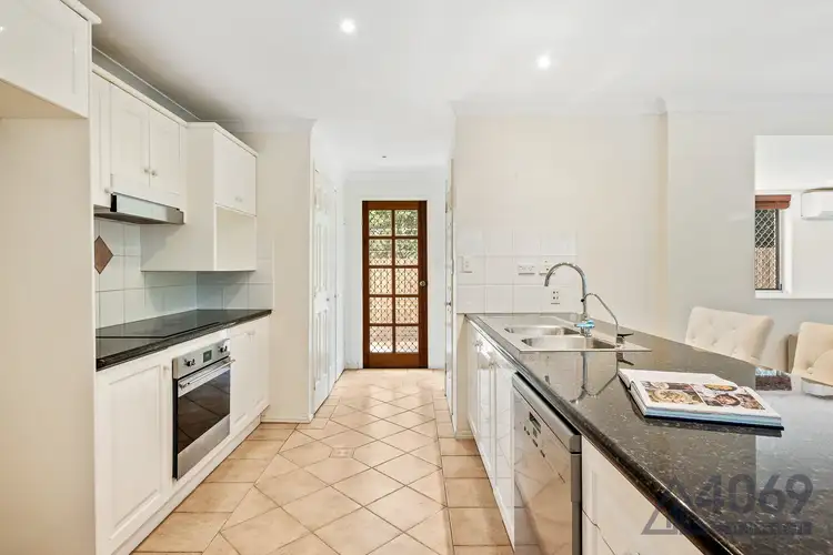 Sixth view of Homely unit listing, 4/27 Dovercourt Road, Toowong QLD 4066