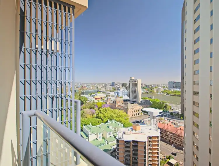 2208/104 - 108 Margaret Street, Brisbane City QLD 4000