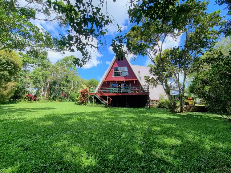 125 McLeish Road, Lake Eacham QLD 4884