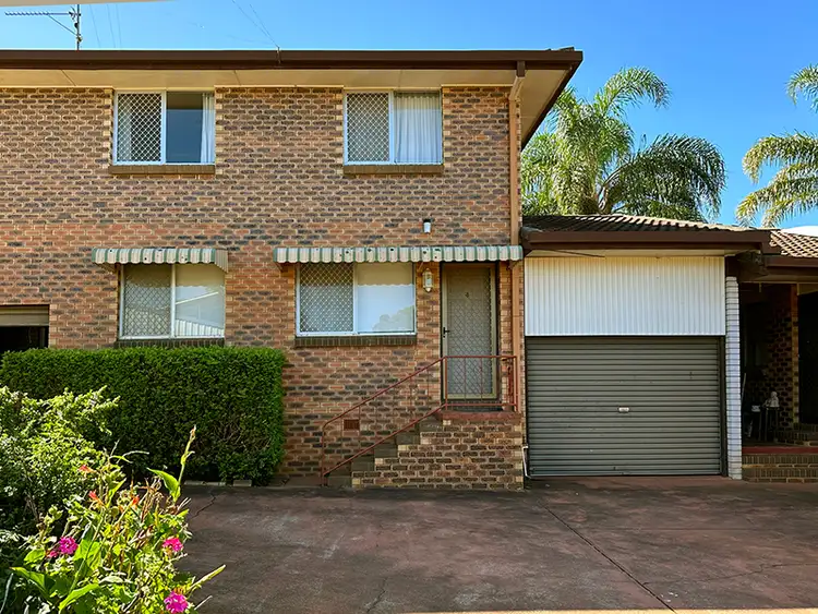 4/8 John Street, East Toowoomba QLD 4350