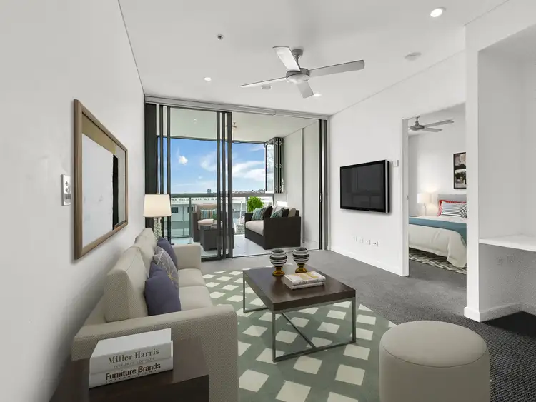 16 Hamilton Place