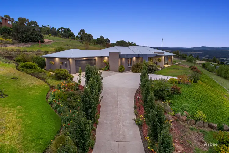 10 Egan Court, Darley VIC 3340