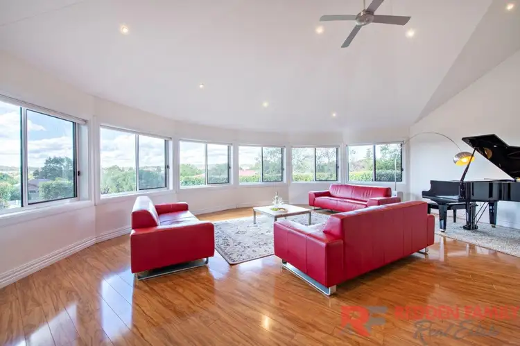 61 Saint Georges Terrace, Dubbo NSW 2830