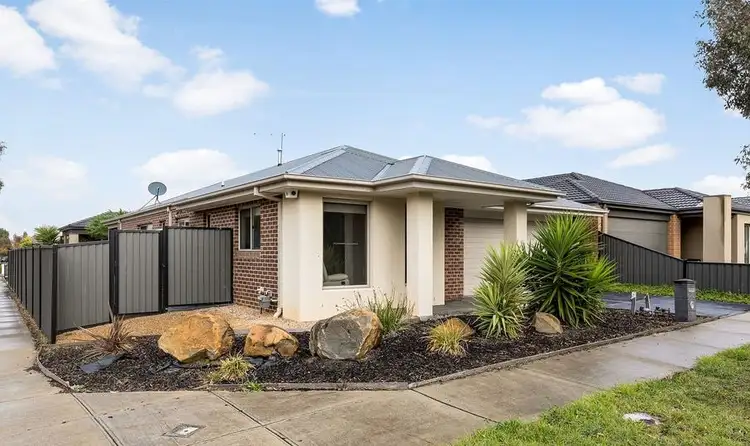 24 Maloney Avenue, Craigieburn VIC 3064