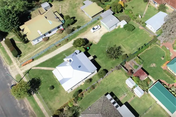 74 Ollera Street, Guyra NSW 2365