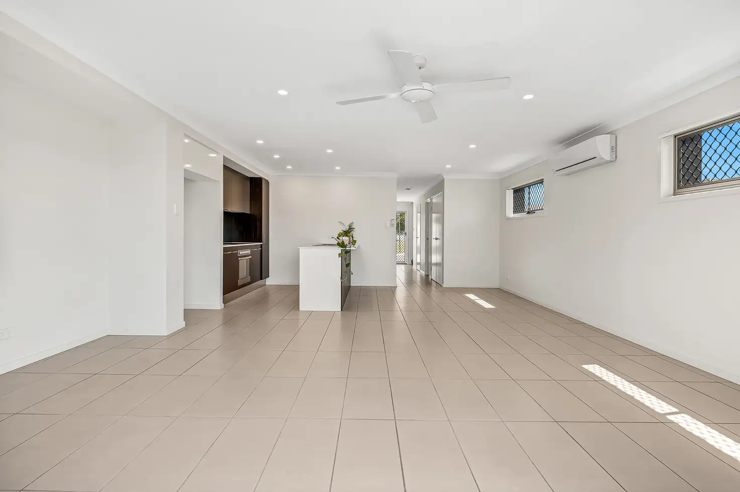 Main view of Homely townhouse listing, 24/5 Angela Way, Pimpama QLD 4209