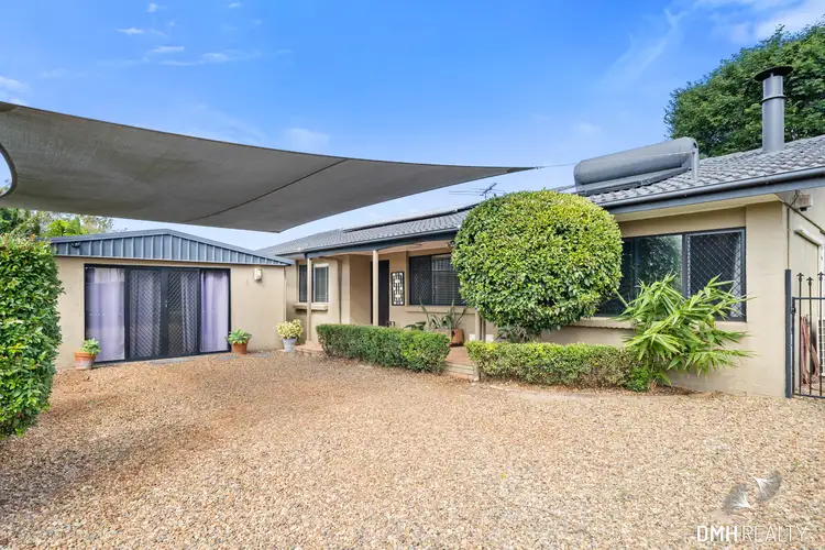 17 Sunningdale Avenue, Rochedale South QLD 4123