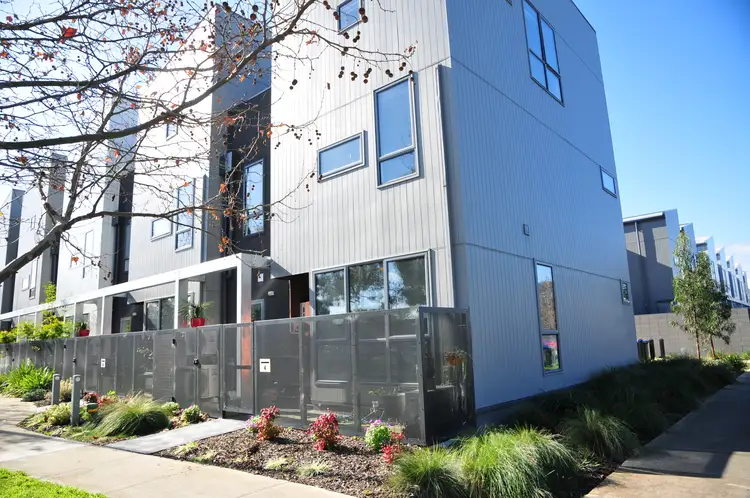4 Lawler st
