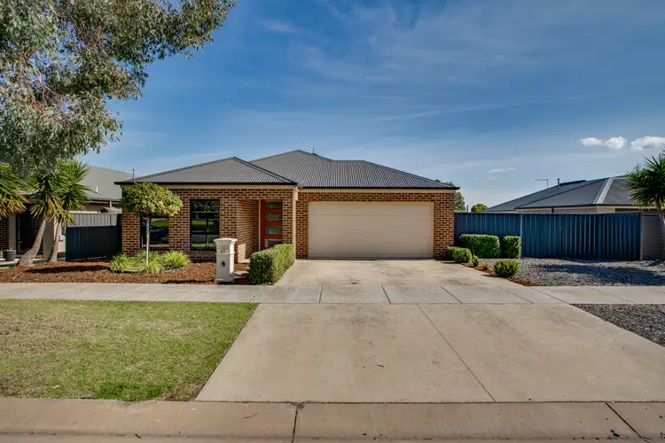 57 Silky Oak Avenue, Wodonga VIC 3690