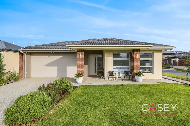 88 Waterman Drive, Clyde VIC 3978