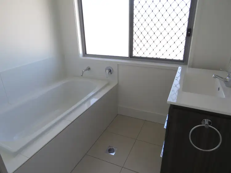 Fifth view of Homely townhouse listing, 609/40 Highgrove Street, Thornlands QLD 4164