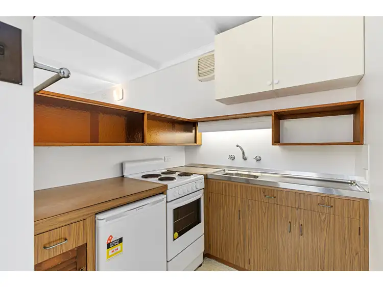 Fifth view of Homely studio listing, 4/94 Aphrasia Street, Newtown VIC 3220