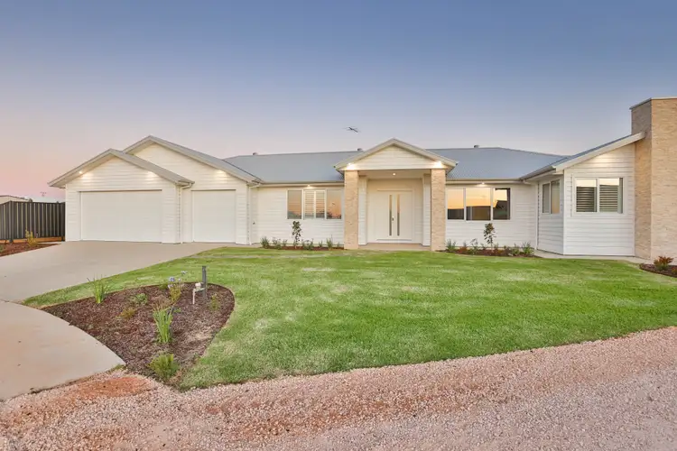 Second view of Homely house listing, 6 Saint Helens Rise, Mildura VIC 3500