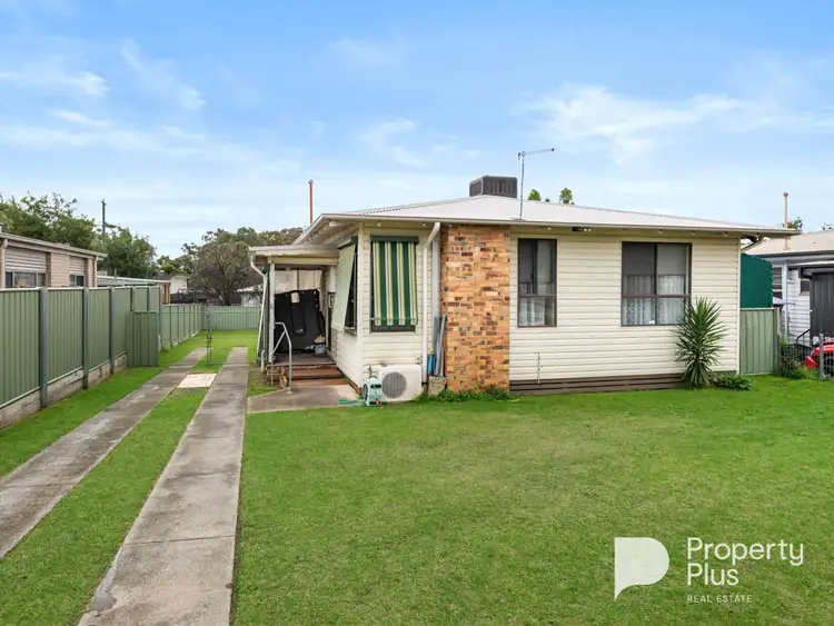10 Eron Street, Kangaroo Flat VIC 3555