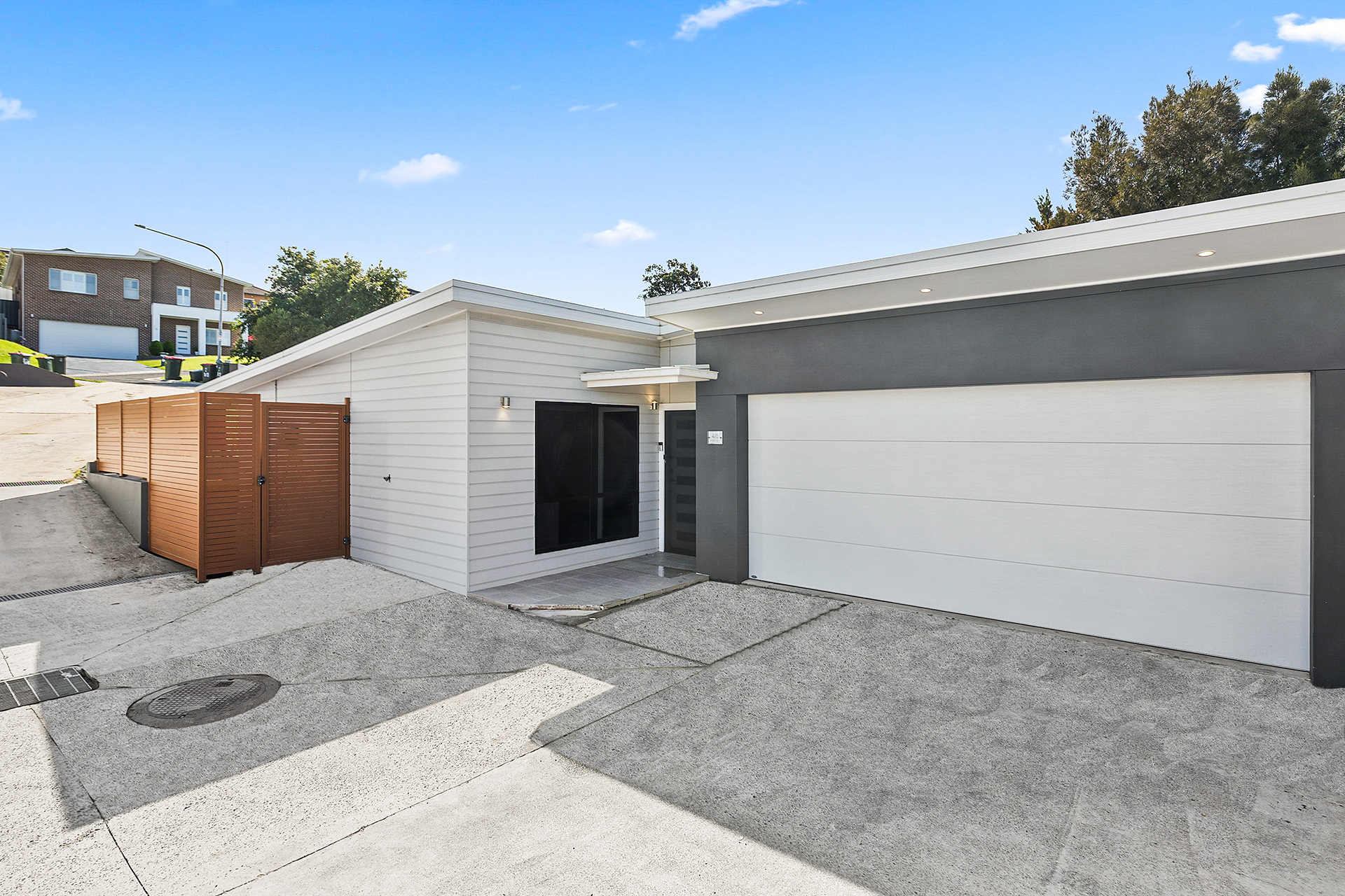 Main view of Homely villa listing, 4/3 Hingston Close, Lake Heights NSW 2502