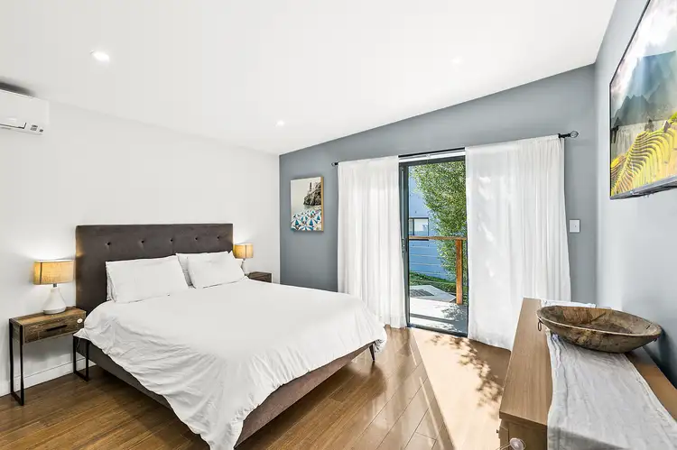 Sixth view of Homely villa listing, 4/3 Hingston Close, Lake Heights NSW 2502