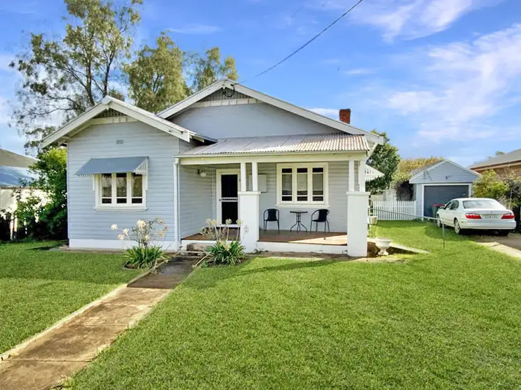 106 Farnell Street, Forbes NSW 2871