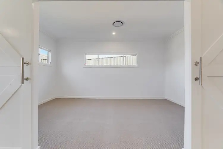 Fifth view of Homely house listing, 6 Agnes Place, Thirlmere NSW 2572